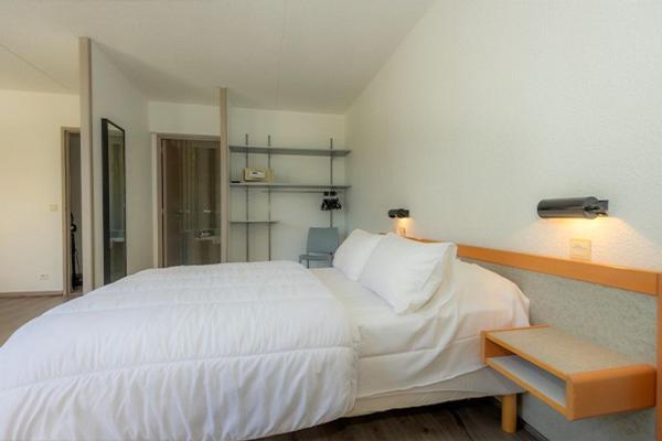 Camping Domaine De Chaussy ลากอร์ซ ภายนอก รูปภาพ