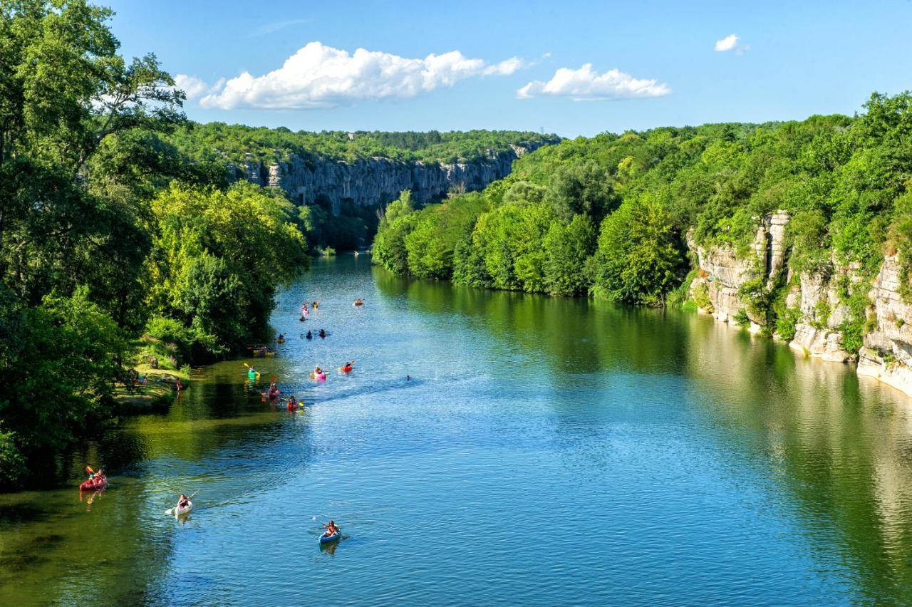 Camping Domaine De Chaussy ลากอร์ซ ภายนอก รูปภาพ