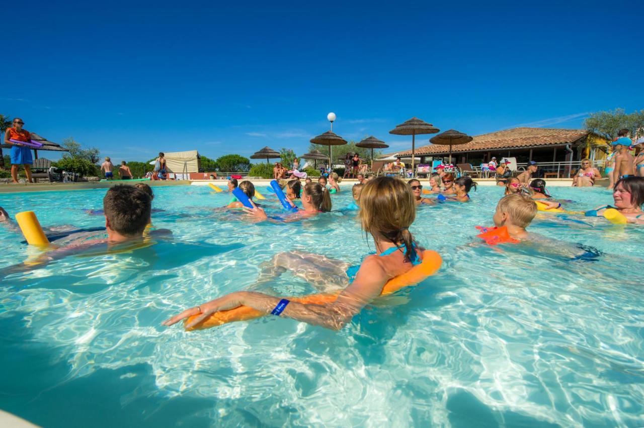 Camping Domaine De Chaussy ลากอร์ซ ภายนอก รูปภาพ